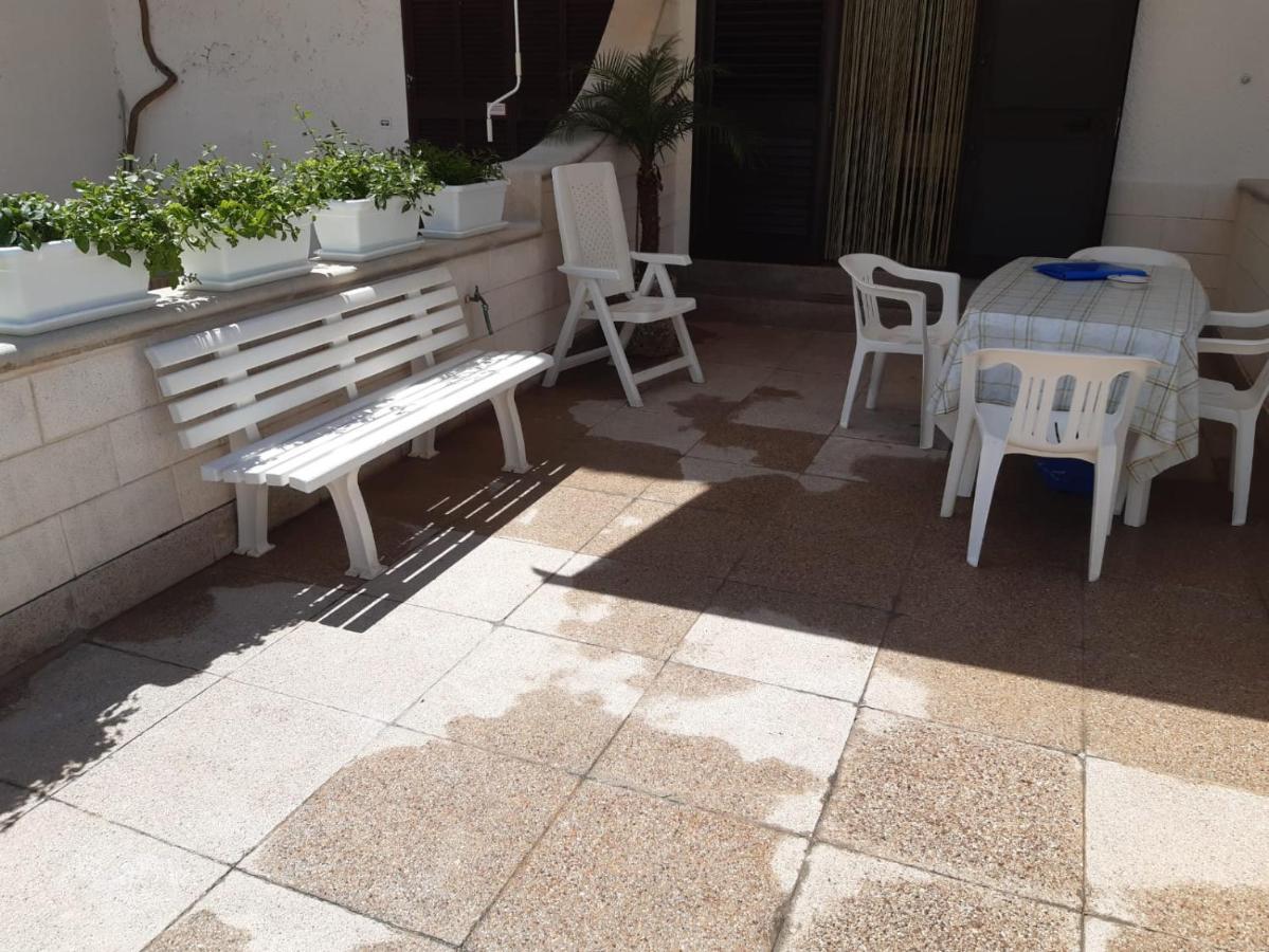 Casa Vacanza Rita Marina Di Pescoluse Exteriör bild