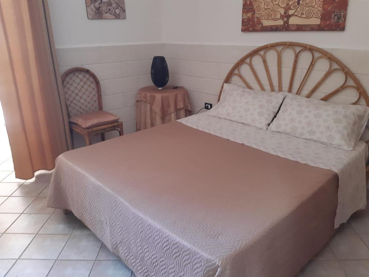 Casa Vacanza Rita Marina Di Pescoluse Exteriör bild