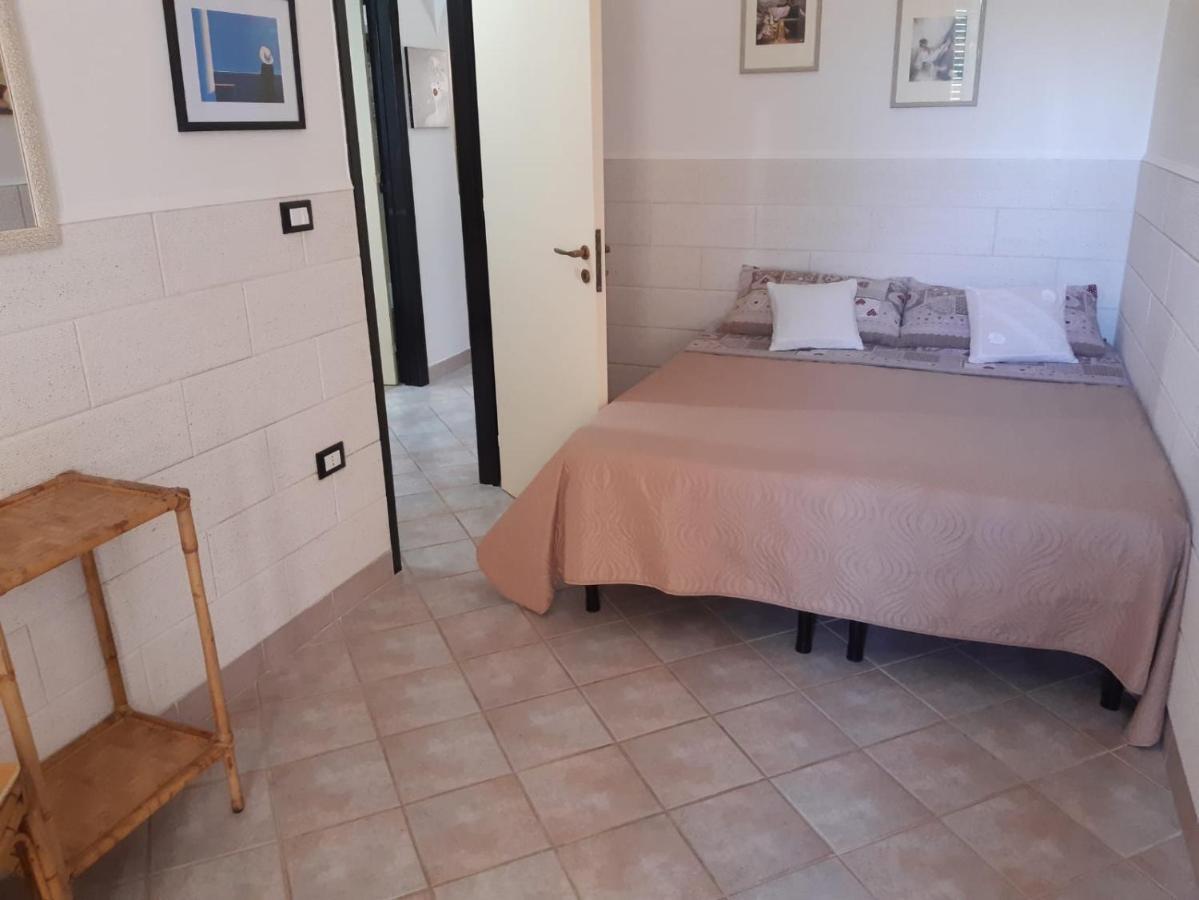 Casa Vacanza Rita Marina Di Pescoluse Exteriör bild